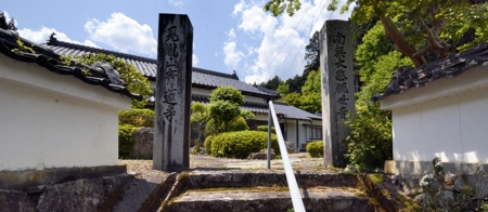 青蓮寺(梅谷)