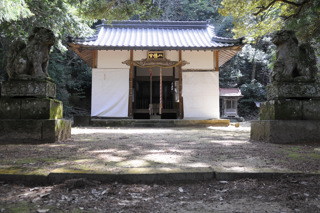 猪岡八幡神社(城跡はここから５００メートル先という)