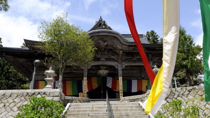 成相寺本堂