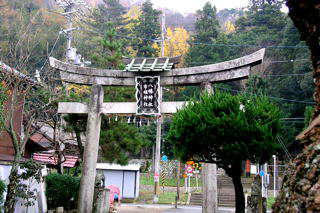 市場八幡神社