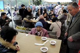 祭りのにぎわい