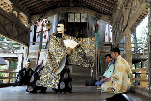 翁の舞い：浦嶋神社延年祭