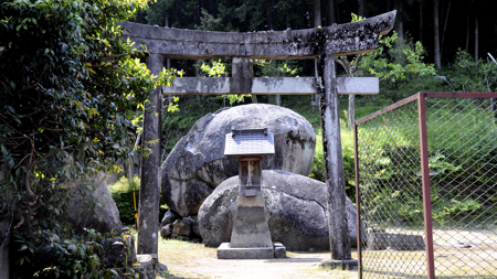 二ツ岩神社(与謝野町与謝)