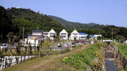 真名井川(籠神社のすぐ東を流れる)
