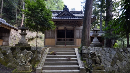 深谷神社(栃谷)
