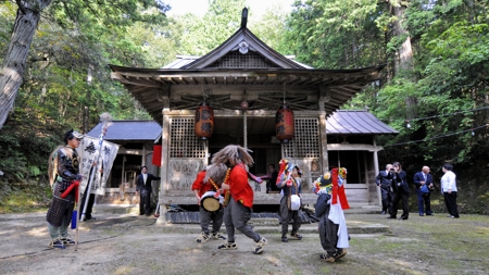 船木の踊子(奈具神社)