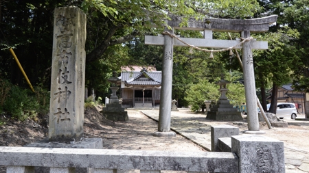 意布伎神社(三分)