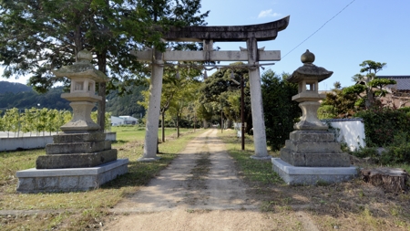 神谷神社参道(久美浜)