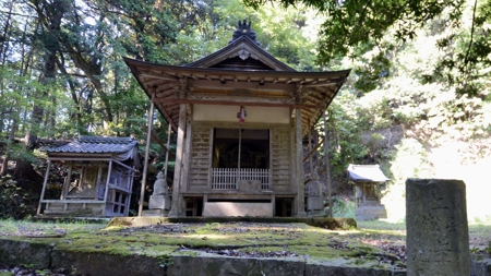 陵神社(坂井)