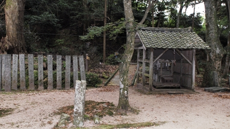 門斎神社