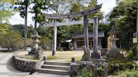 村岳神社(奥馬地)