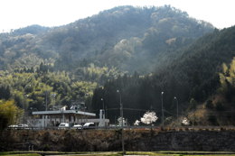 東舞鶴インターとその裏山・倉梯山