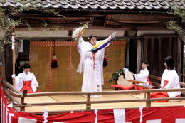 阿良須神社の祭礼芸能：あめつちの舞