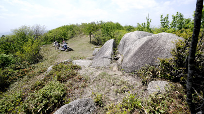 ケズラ石(磯砂山山頂)